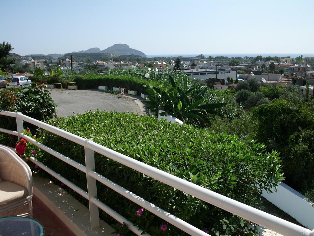 Iris Hotel Afantou Extérieur photo