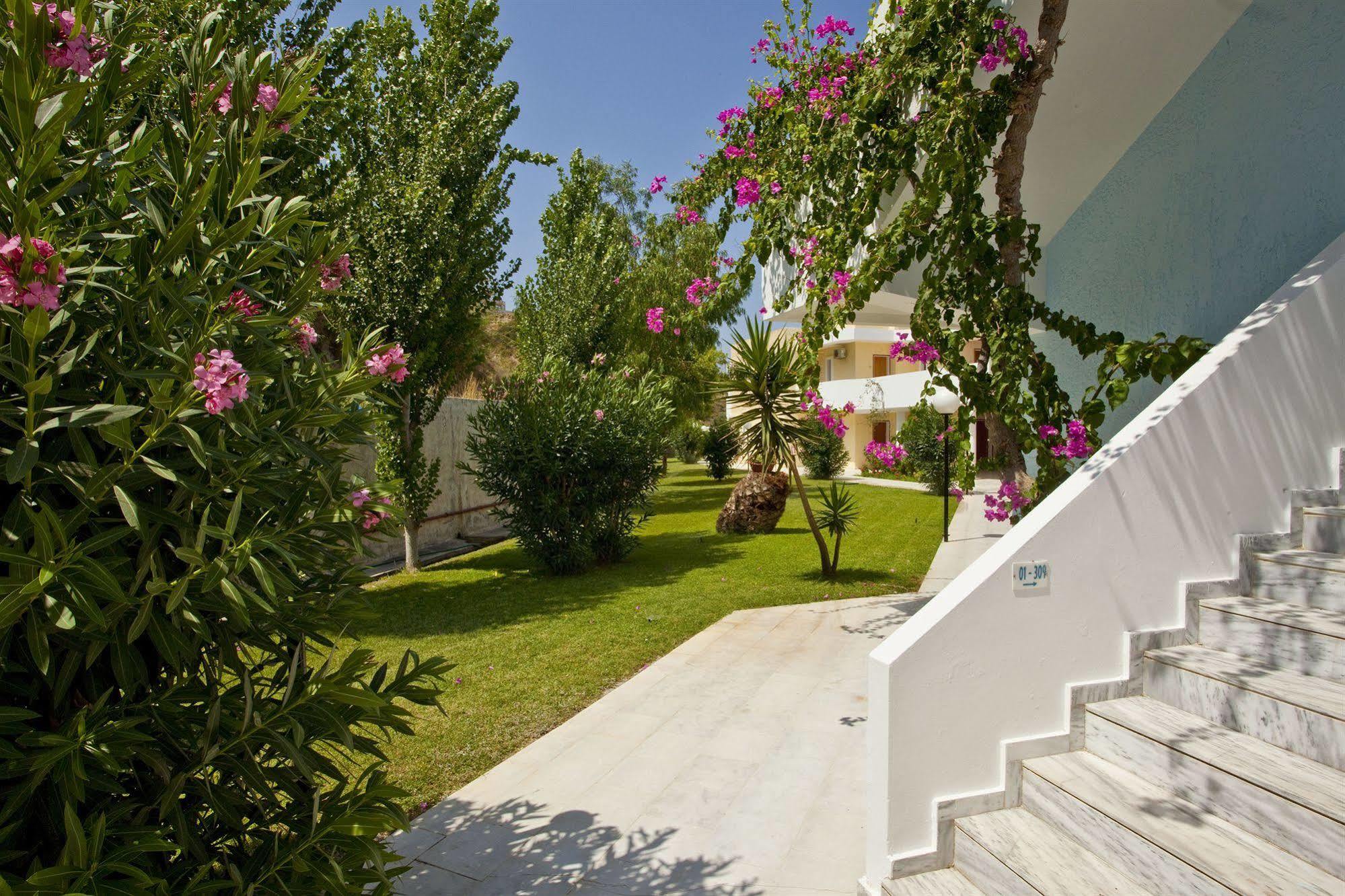 Iris Hotel Afantou Extérieur photo